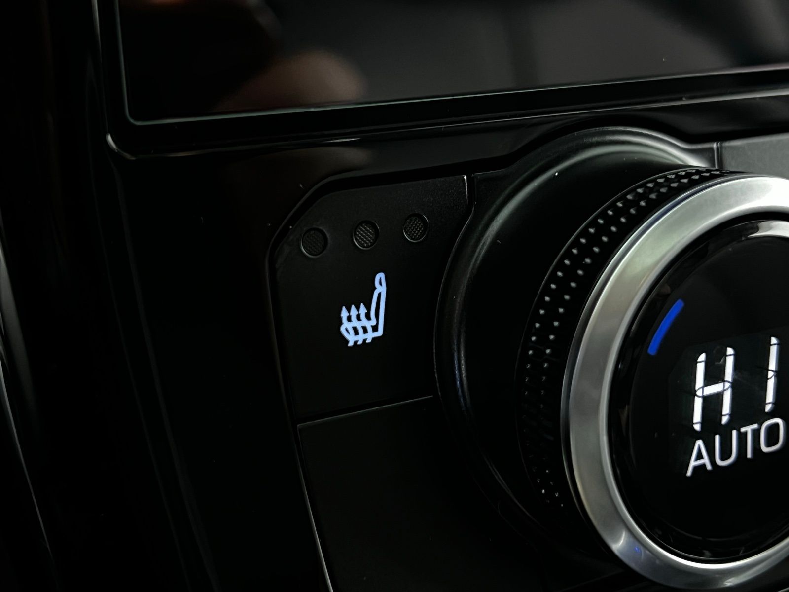 Thumbnail: 2026 Toyota Highlander - 20