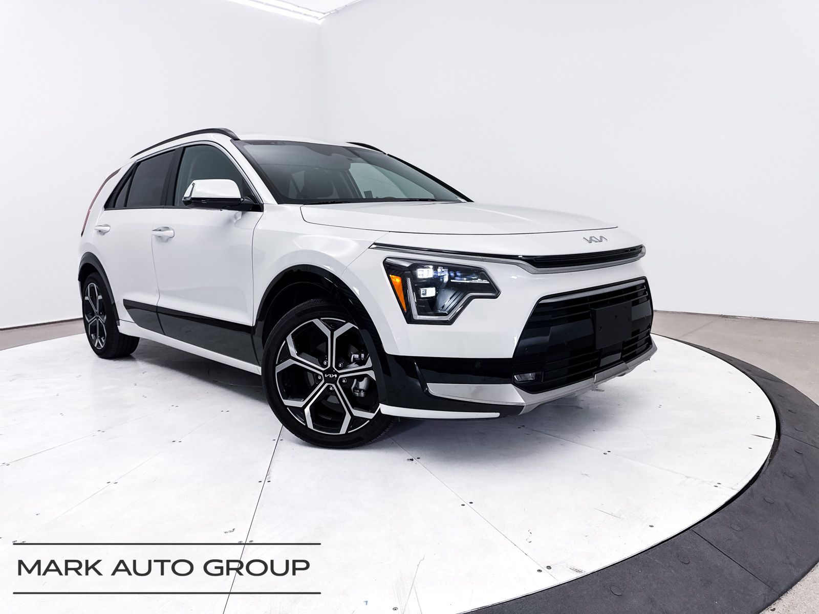 2024 Kia Niro Plug-In Hybrid SX