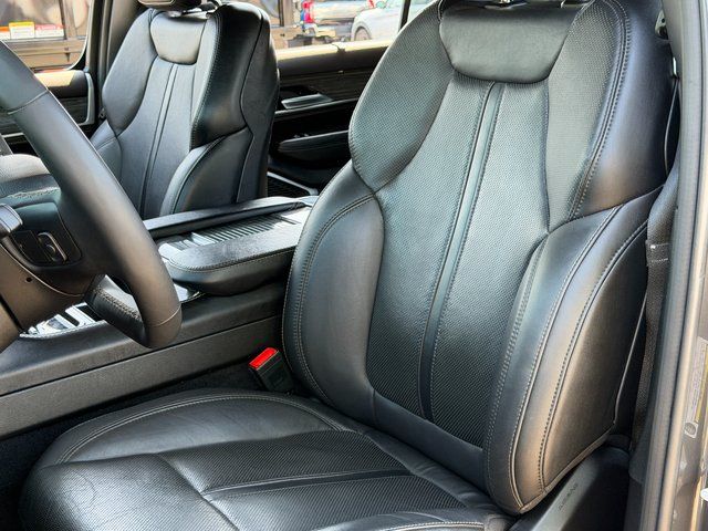 Used 2022 Metallic Jeep Series II image 9