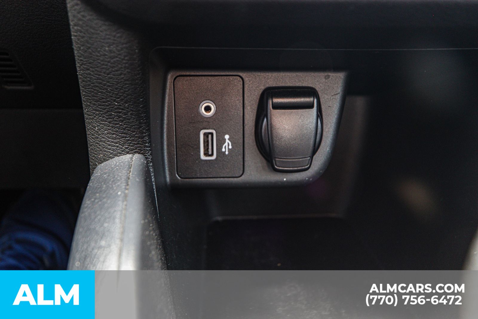 2020 Nissan Versa 1.6 SR photo 36