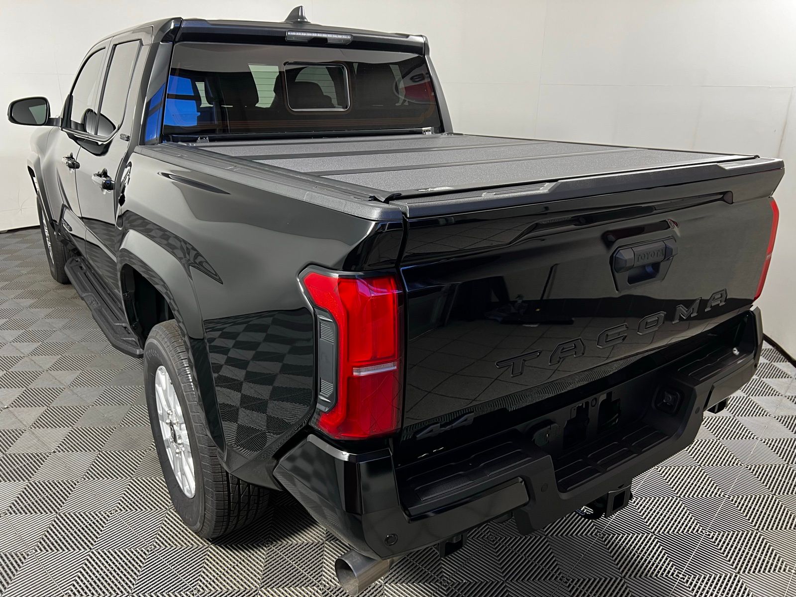 Thumbnail: 2025 Toyota Tacoma - 9