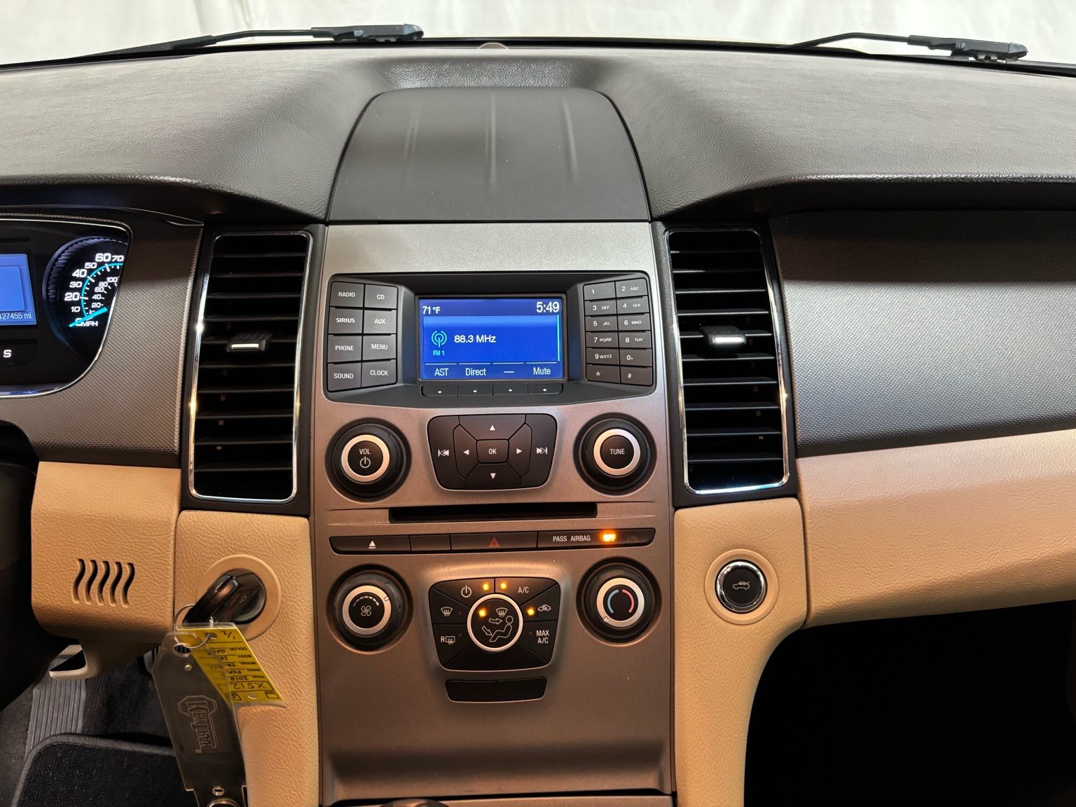 Used Car 2018 Ford Taurus  Se For Sale Under $15,000 In Austin, Texas