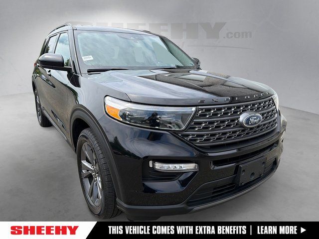 2022 Ford Explorer XLT 4WD's photo