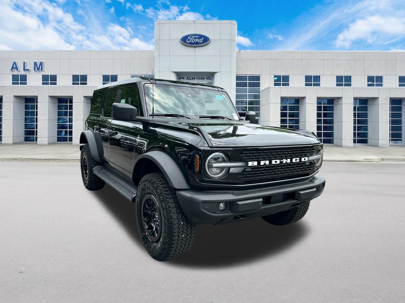 New 2026 Shadow Black Ford Outer Banks® image 4
