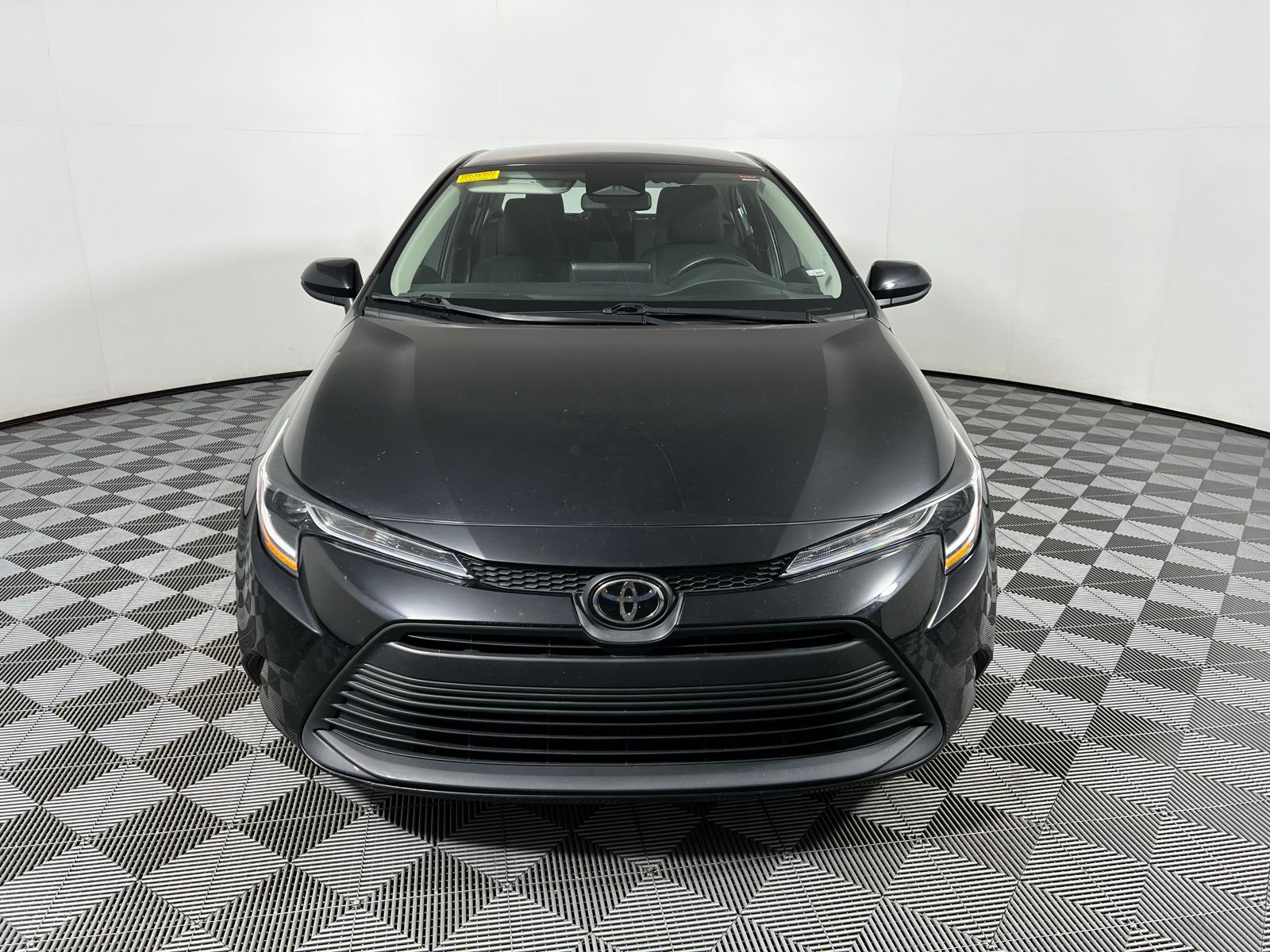 2023 Toyota Corolla LE 2