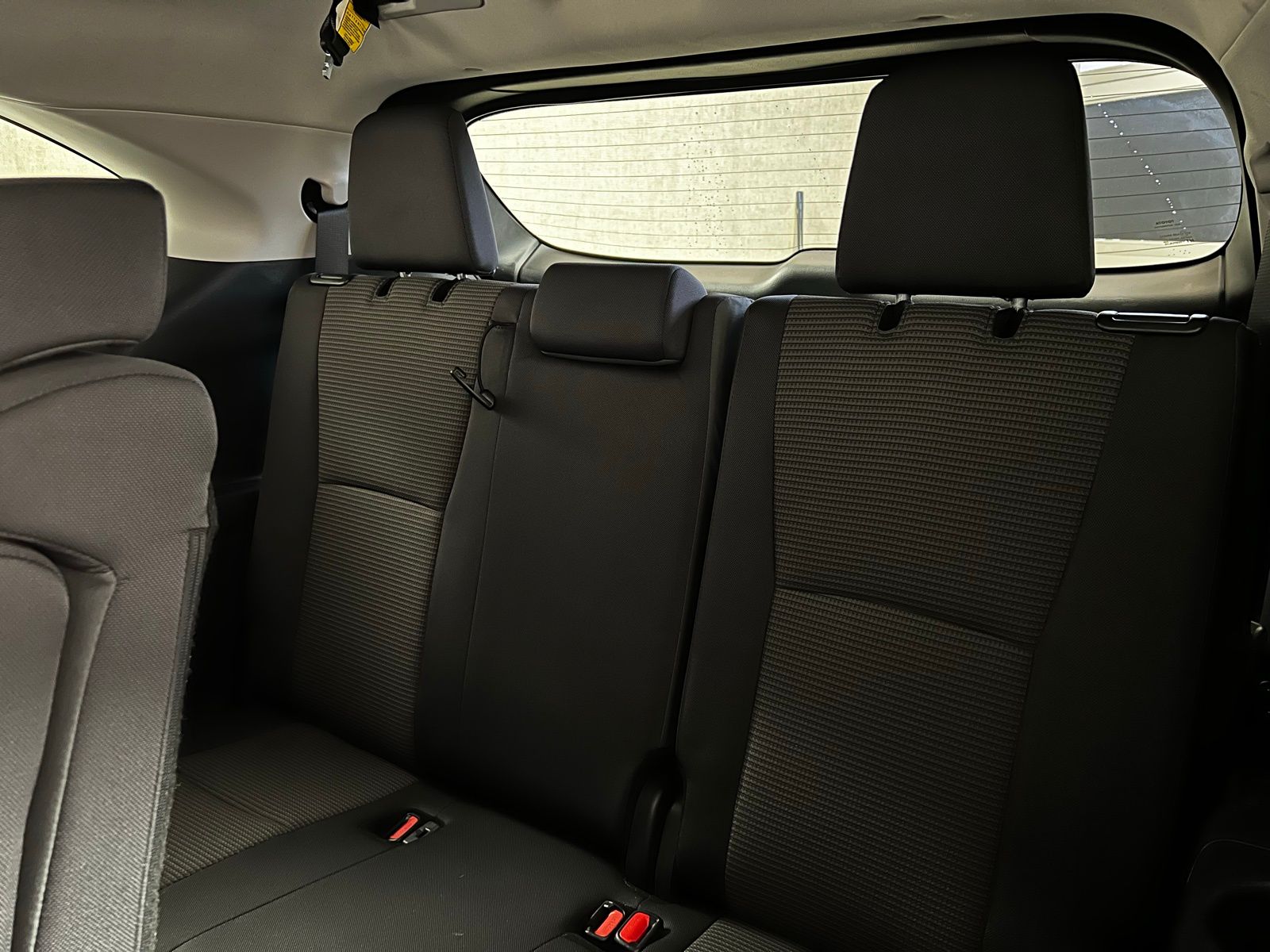 Thumbnail: 2024 Toyota Highlander - 23