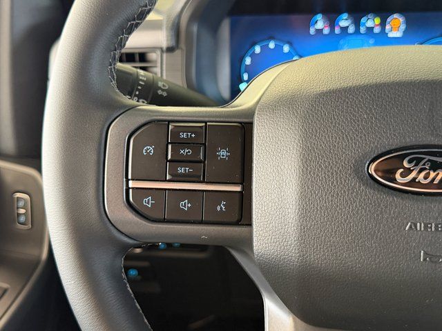 New 2026 Oxford White Ford XLT image 32