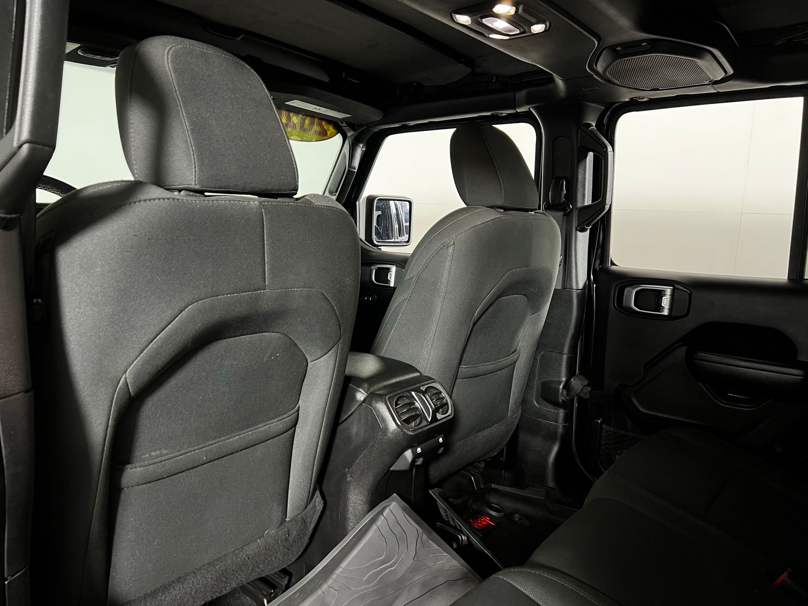Thumbnail: 2020 Jeep Gladiator - 22