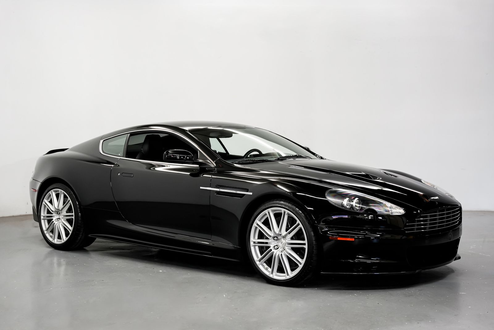 2009 Aston Martin DBS Coupe RWD