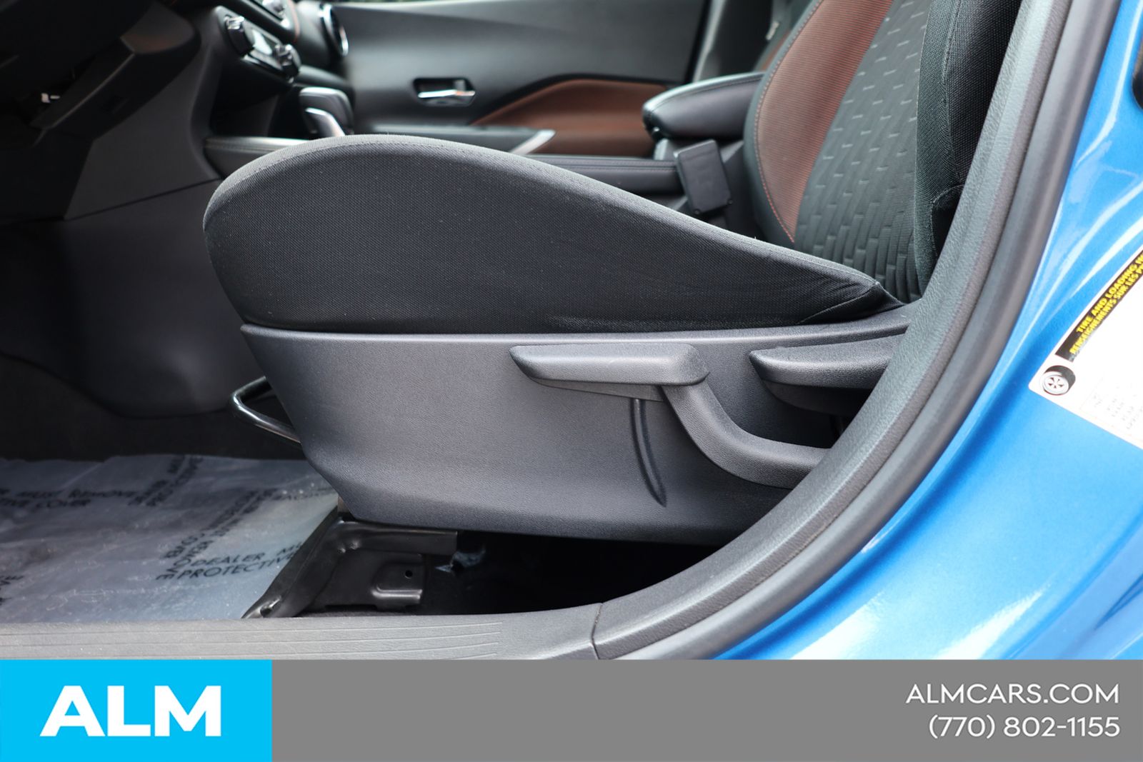 Used 2023 Blue Nissan SR image 19