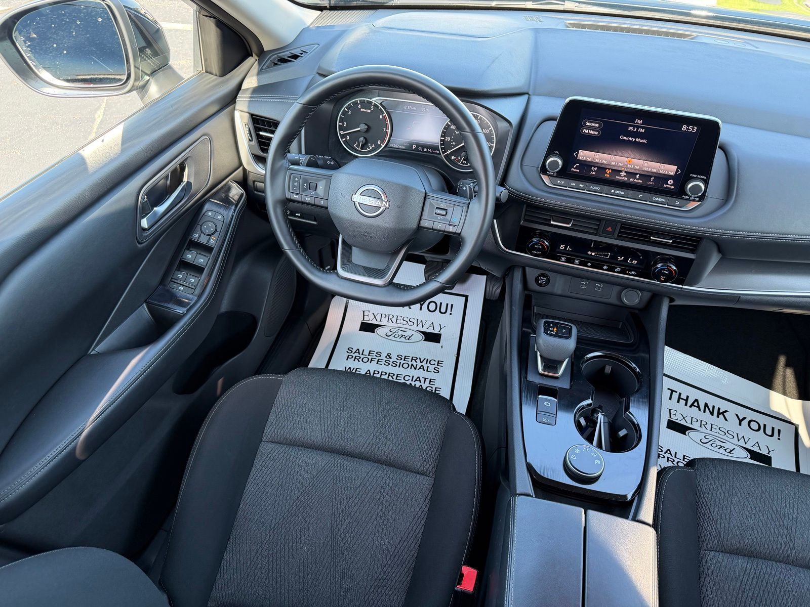 2025 Nissan Rogue image 15