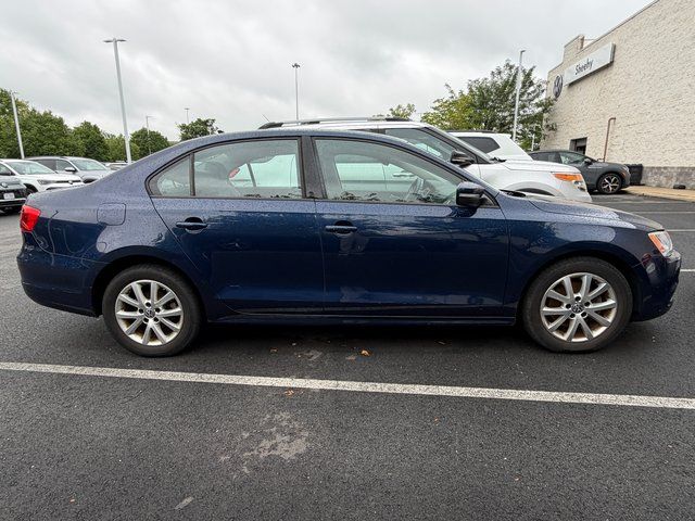 Used 2012 Blue Volkswagen 2.5L SE image 9