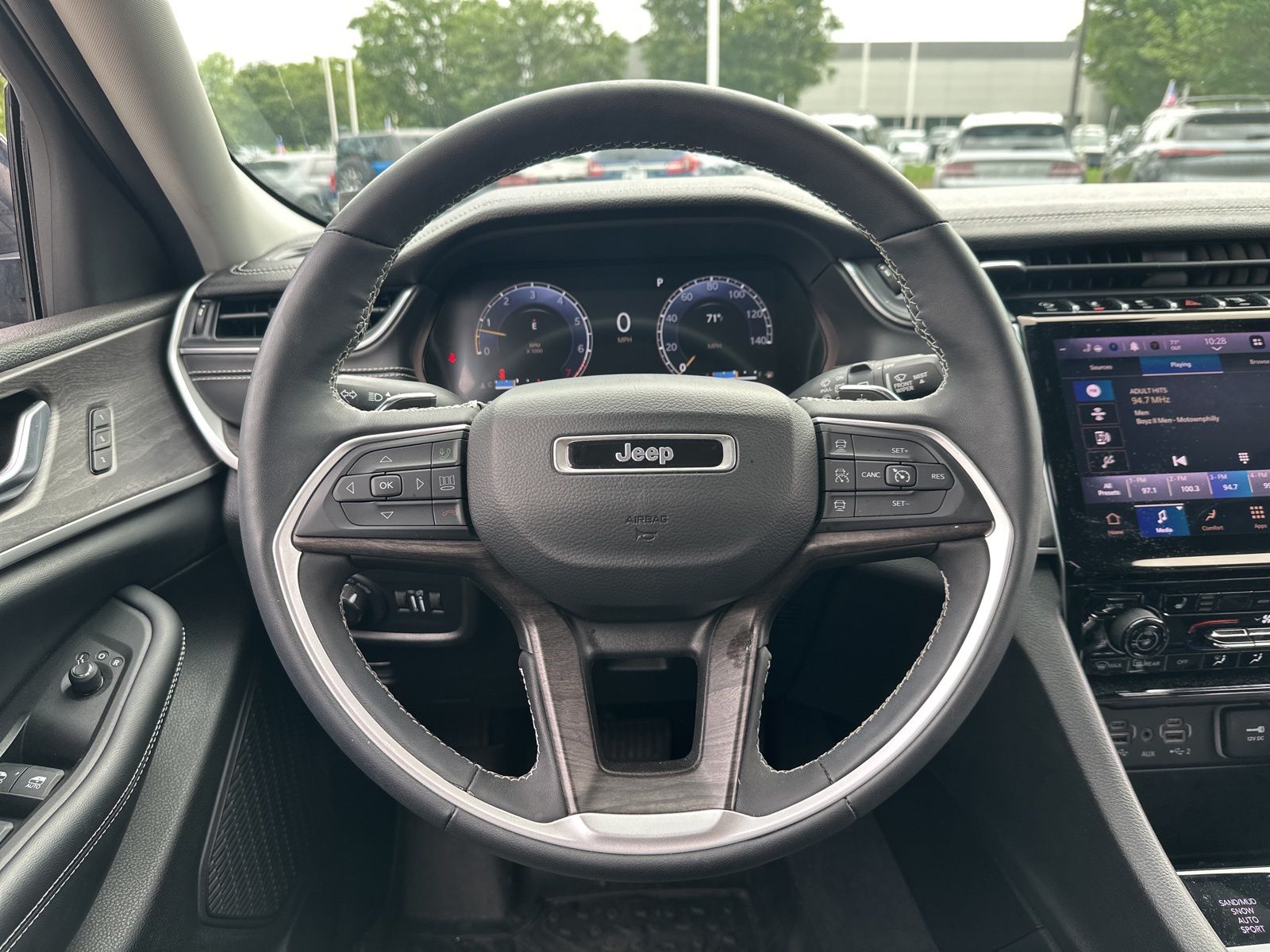 Used 2023 White Jeep Limited image 18
