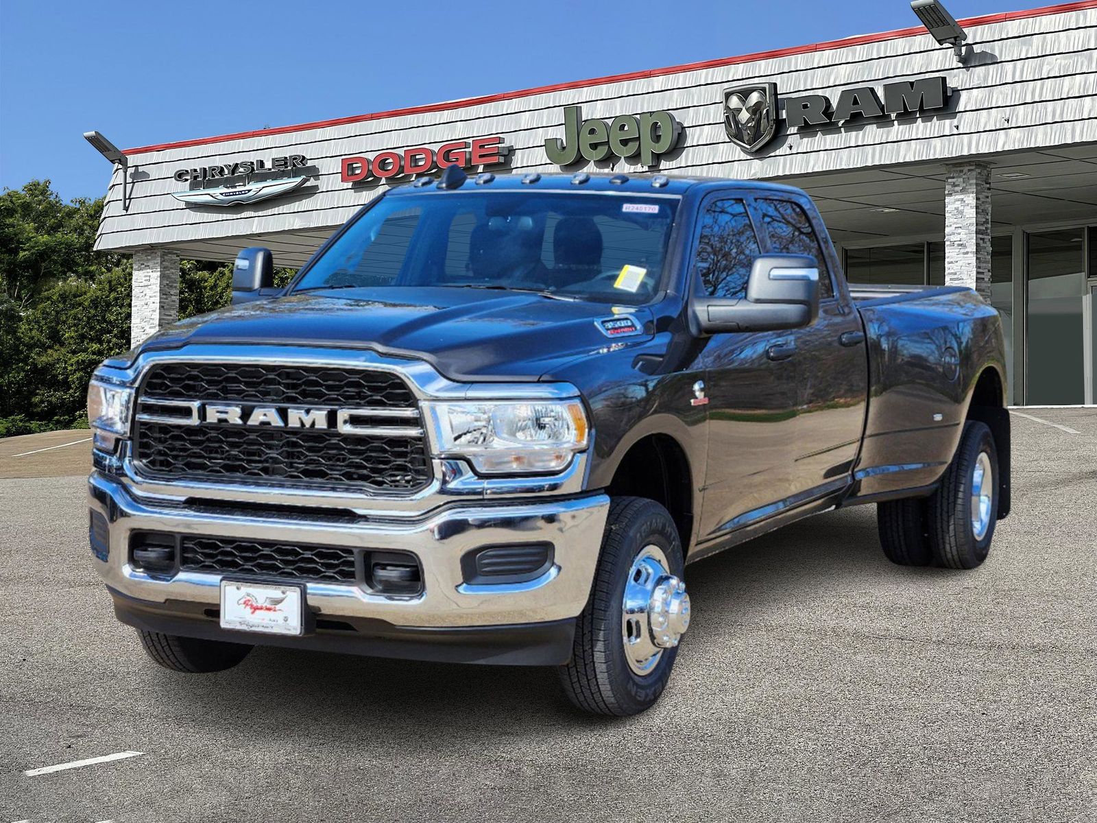 2024 Ram 3500 Tradesman 2