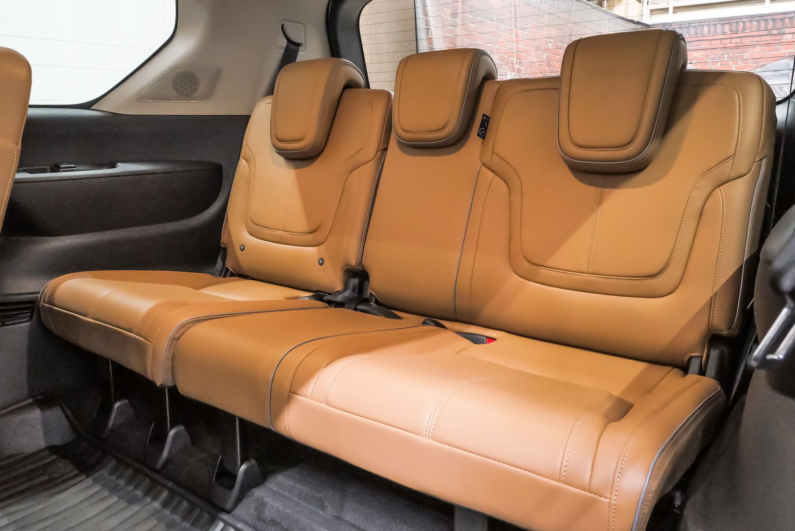 2025 INFINITI QX80 SENSORY White at River Oaks CDJR