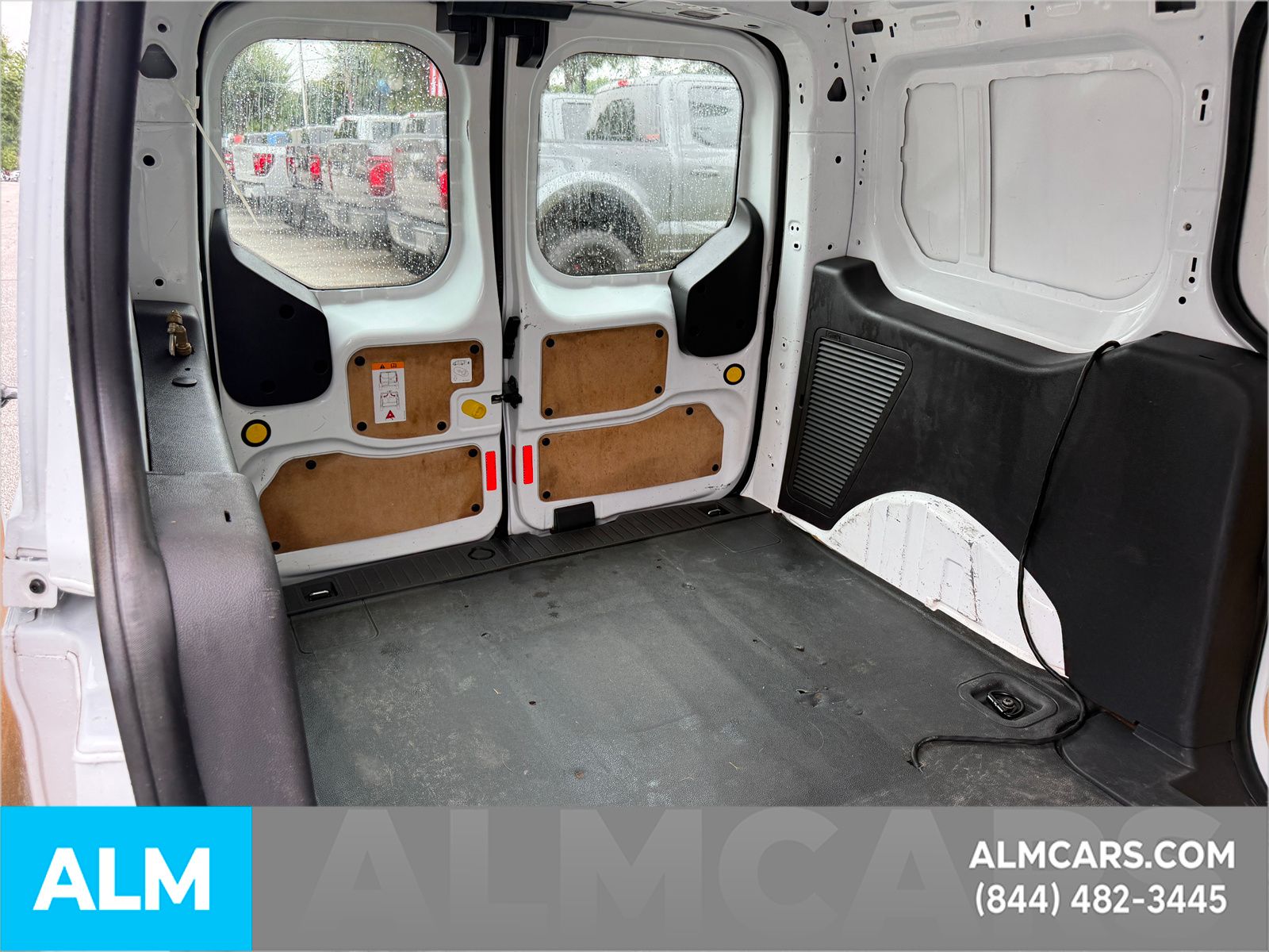 Used 2017 White Ford XL image 6