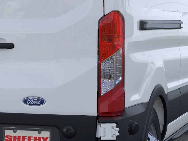 New 2026 Oxford White Ford Base image 21