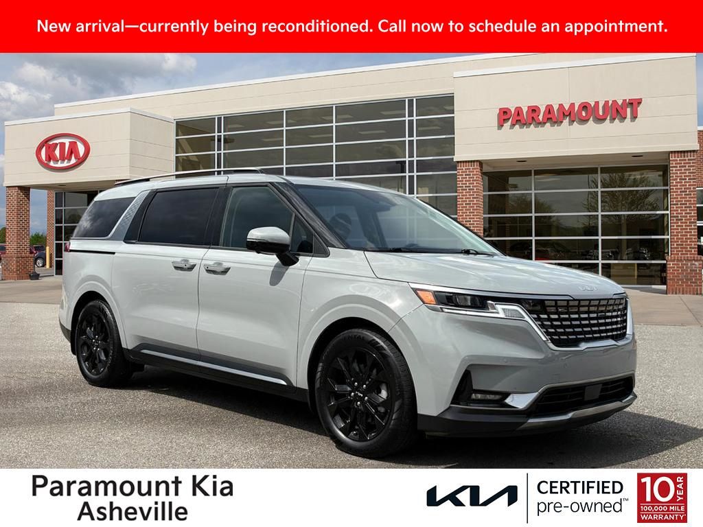 Ceramic Silver 2024 Kia Carnival SX FWD Minivan Front-Wheel Drive 8-Speed Automatic