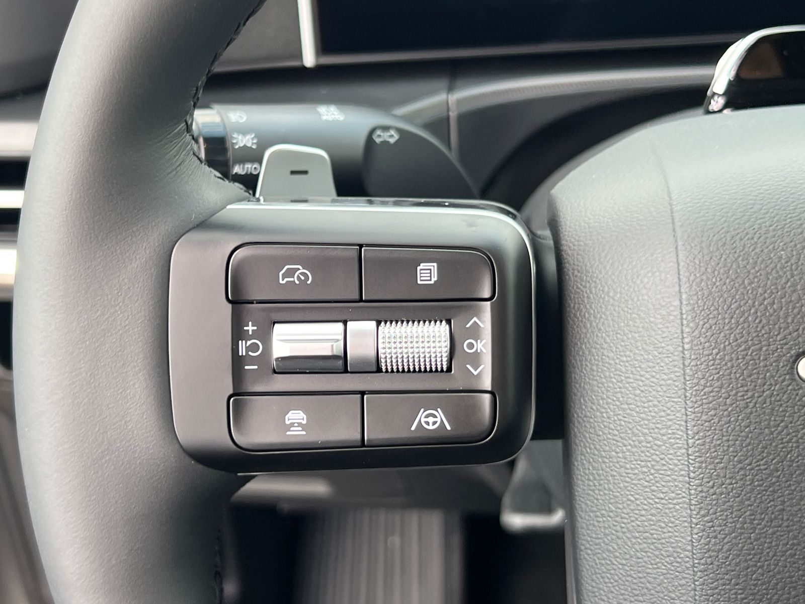 2026 Hyundai Santa Fe SEL photo 20