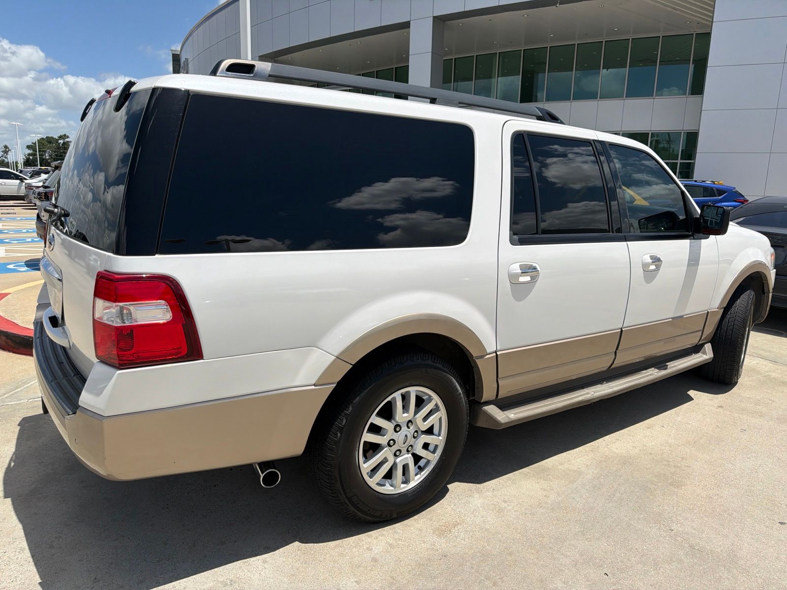 car-gallery-3