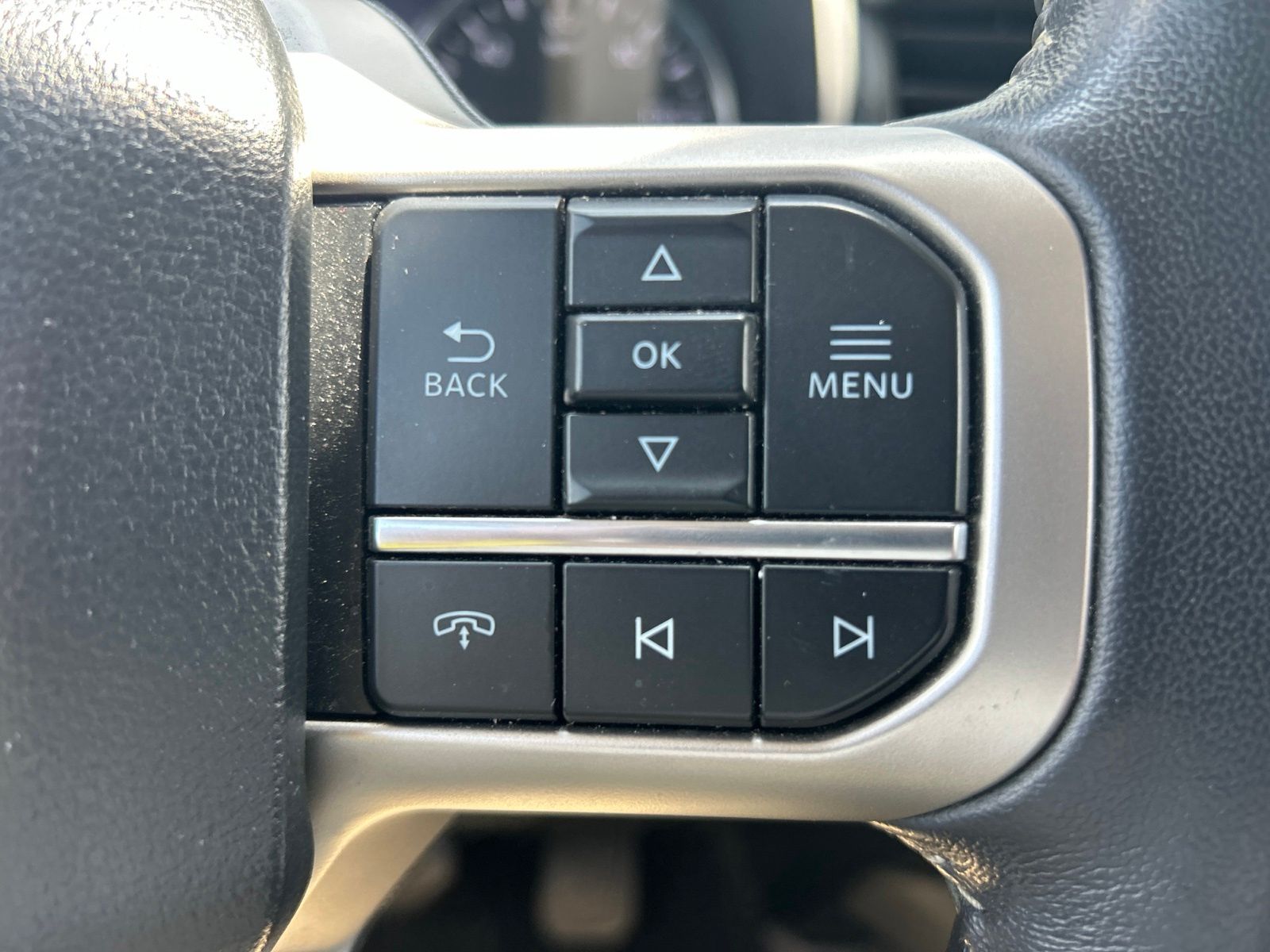 Certified Used 2024 Gray Metallic Ford XLT image 18