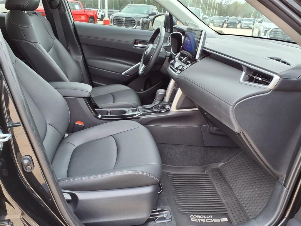 2025 Toyota Corolla Cross XLE  at Victoria Chrysler Dodge Jeep Ram