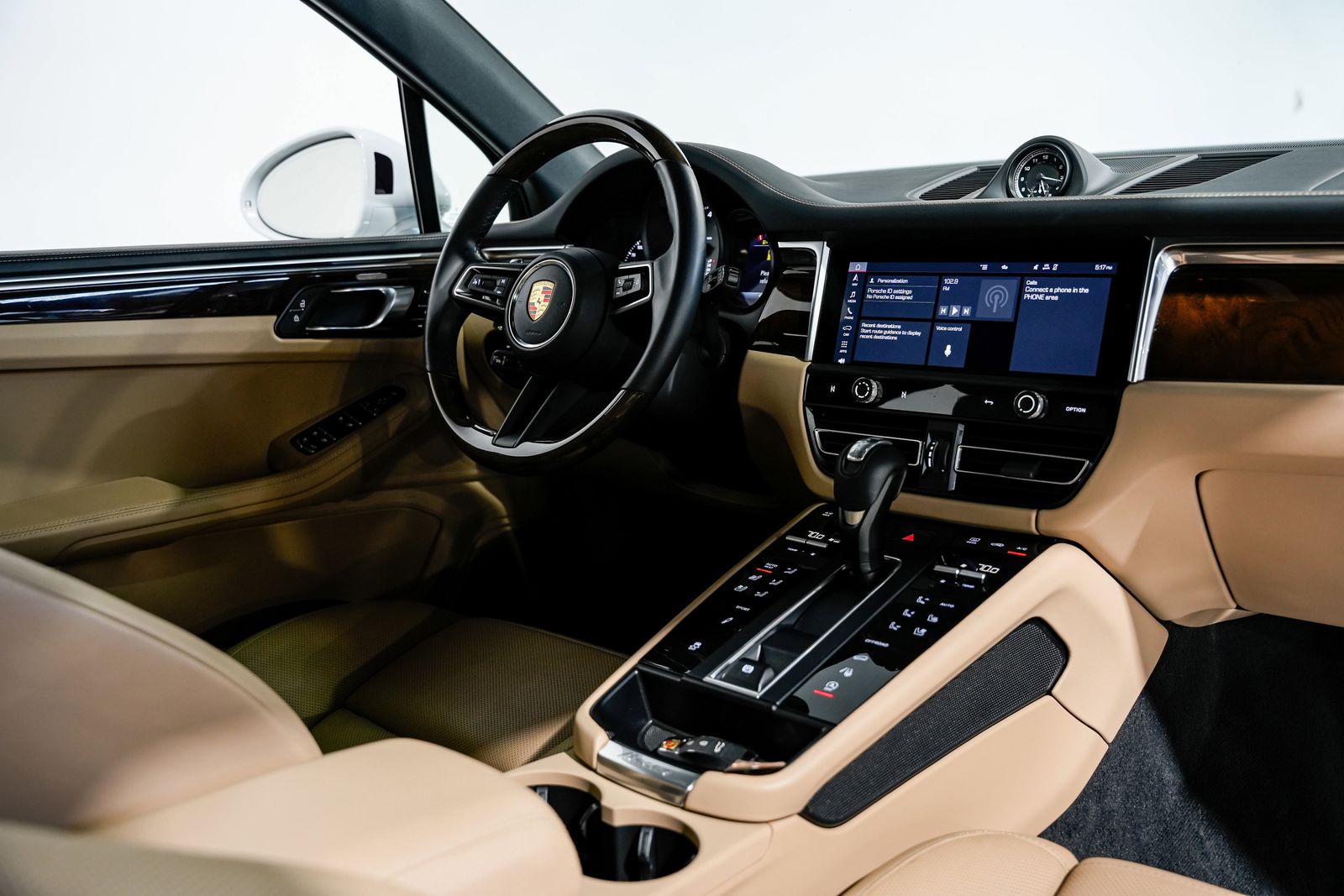 2023 Porsche Macan S — photo 27