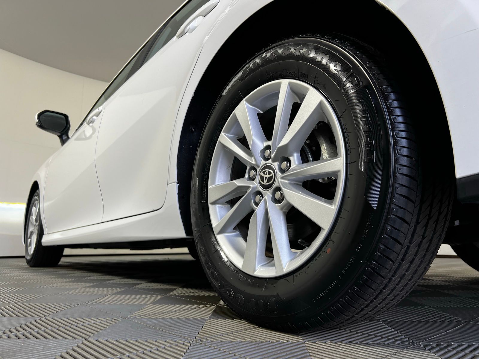 Thumbnail: 2025 Toyota Camry - 23