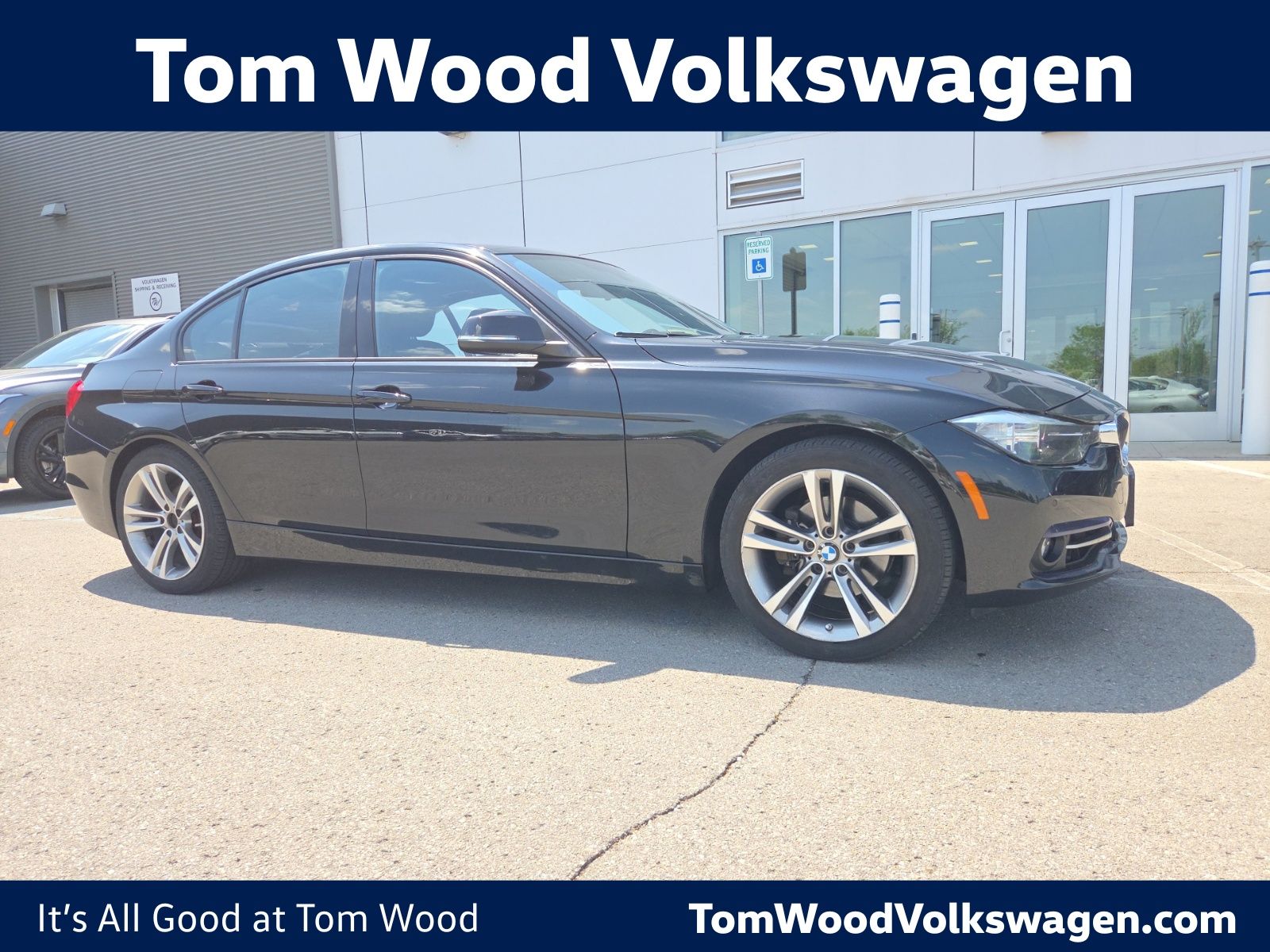 Black Sapphire Metallic 2016 BMW 3 Series 328i xDrive Sedan AWD Sedan All-Wheel Drive 8-Speed Automatic