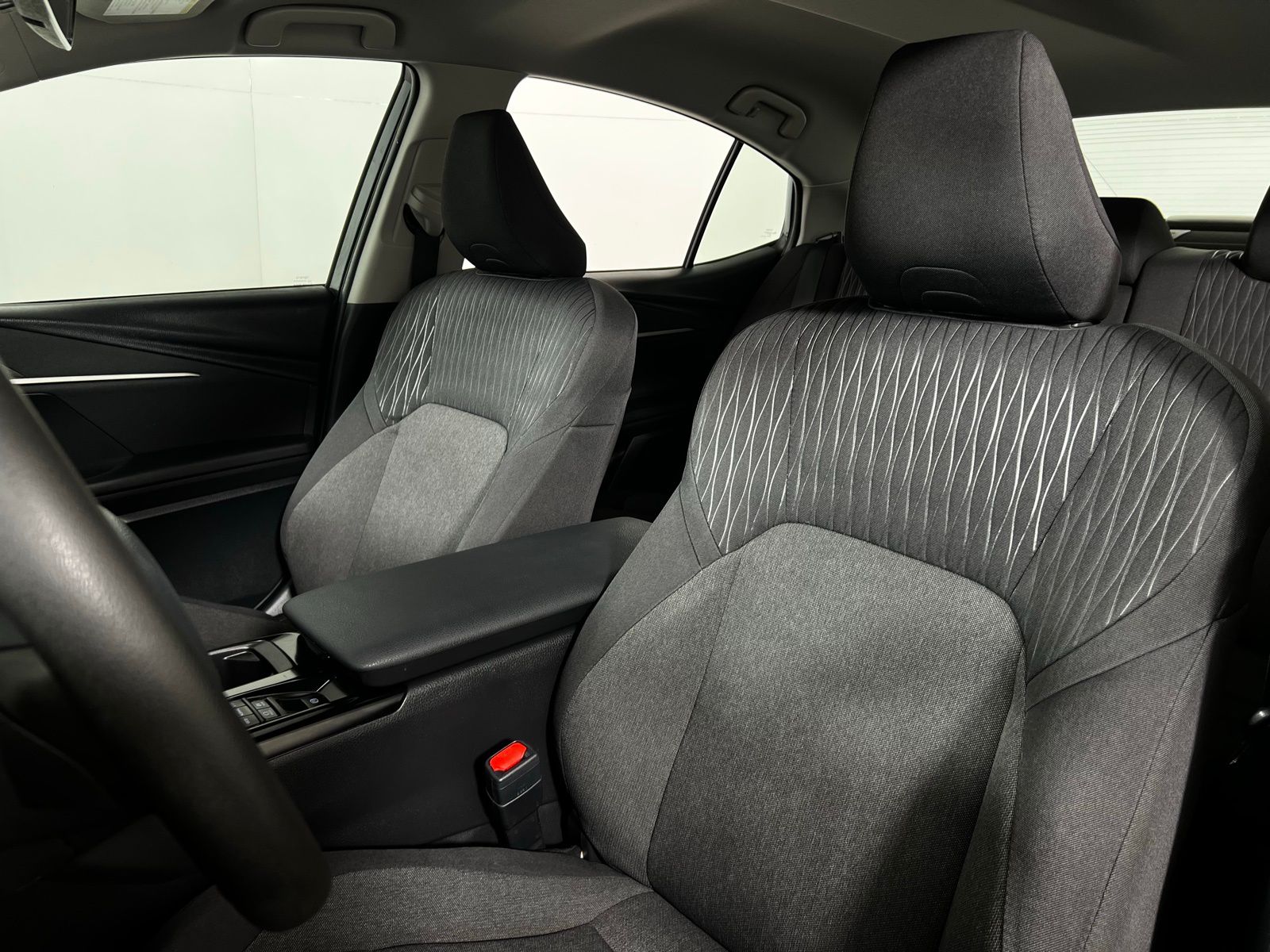 Thumbnail: 2025 Toyota Camry - 13