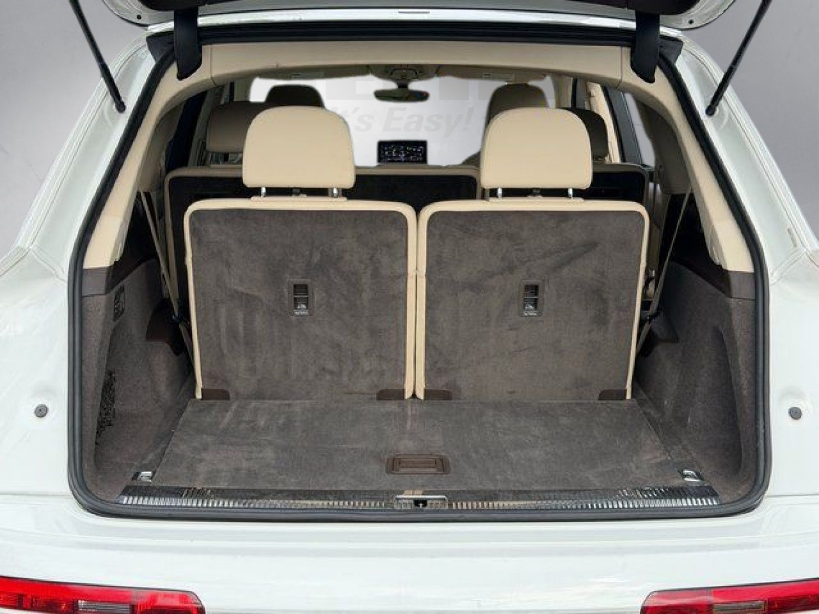 Used 2019 Carrara White Audi 55 Premium image 26