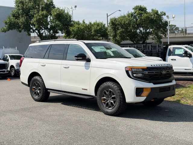 White Metallic 2025 Ford Expedition SUV / Crossover Four-Wheel Drive Automatic
