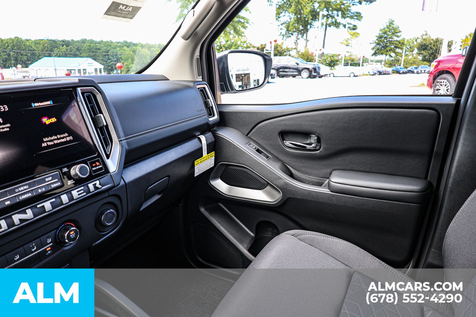 2025 Nissan Frontier SV photo 42
