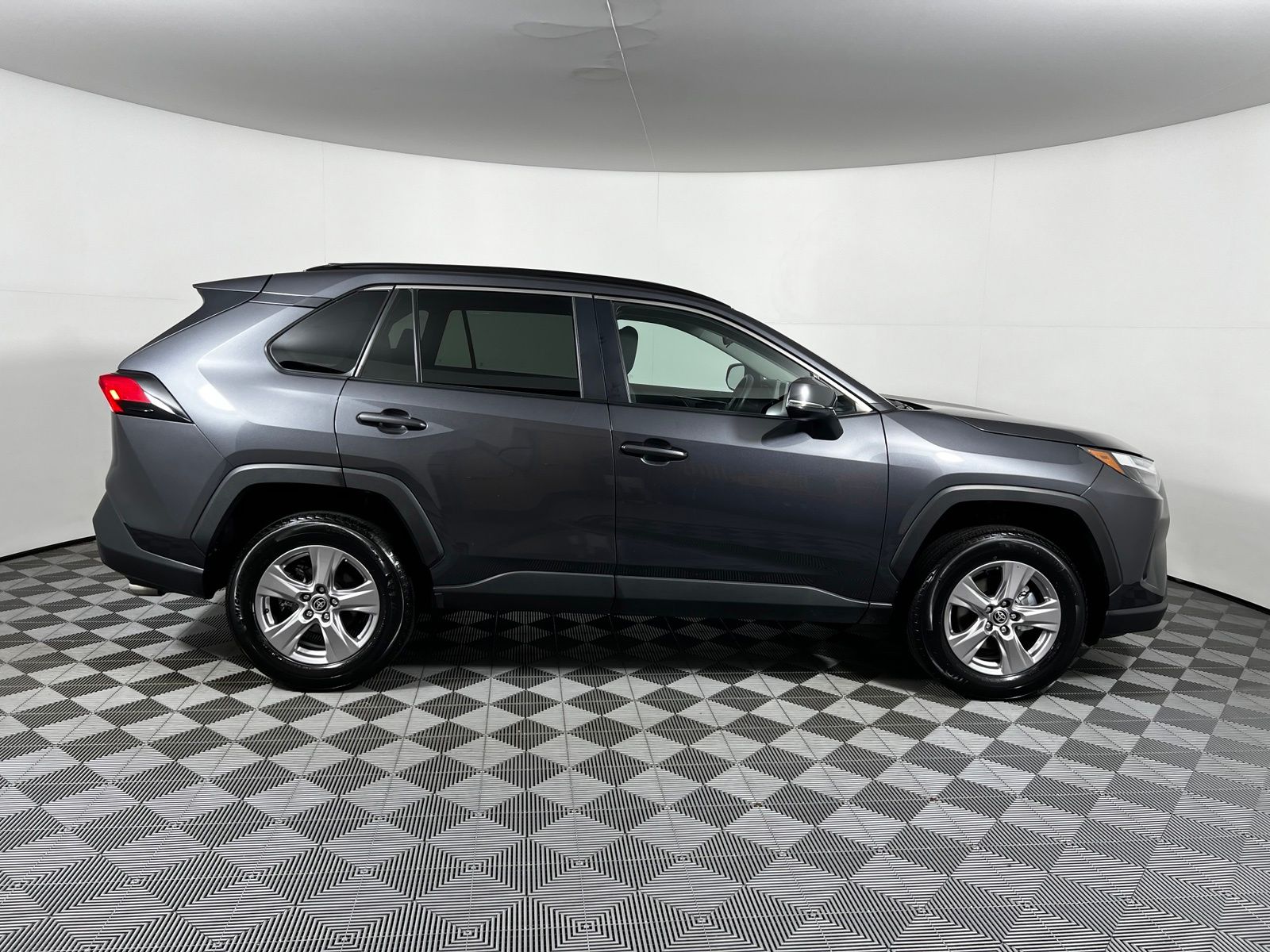 Thumbnail: 2025 Toyota RAV4 - 4