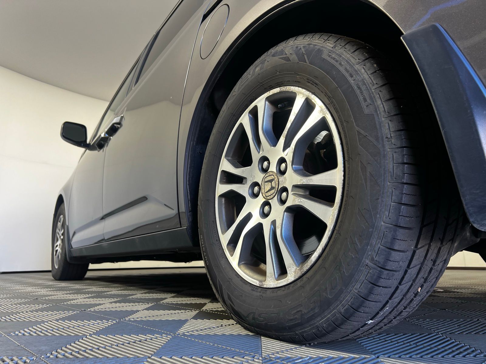 Thumbnail: 2012 Honda Odyssey - 9