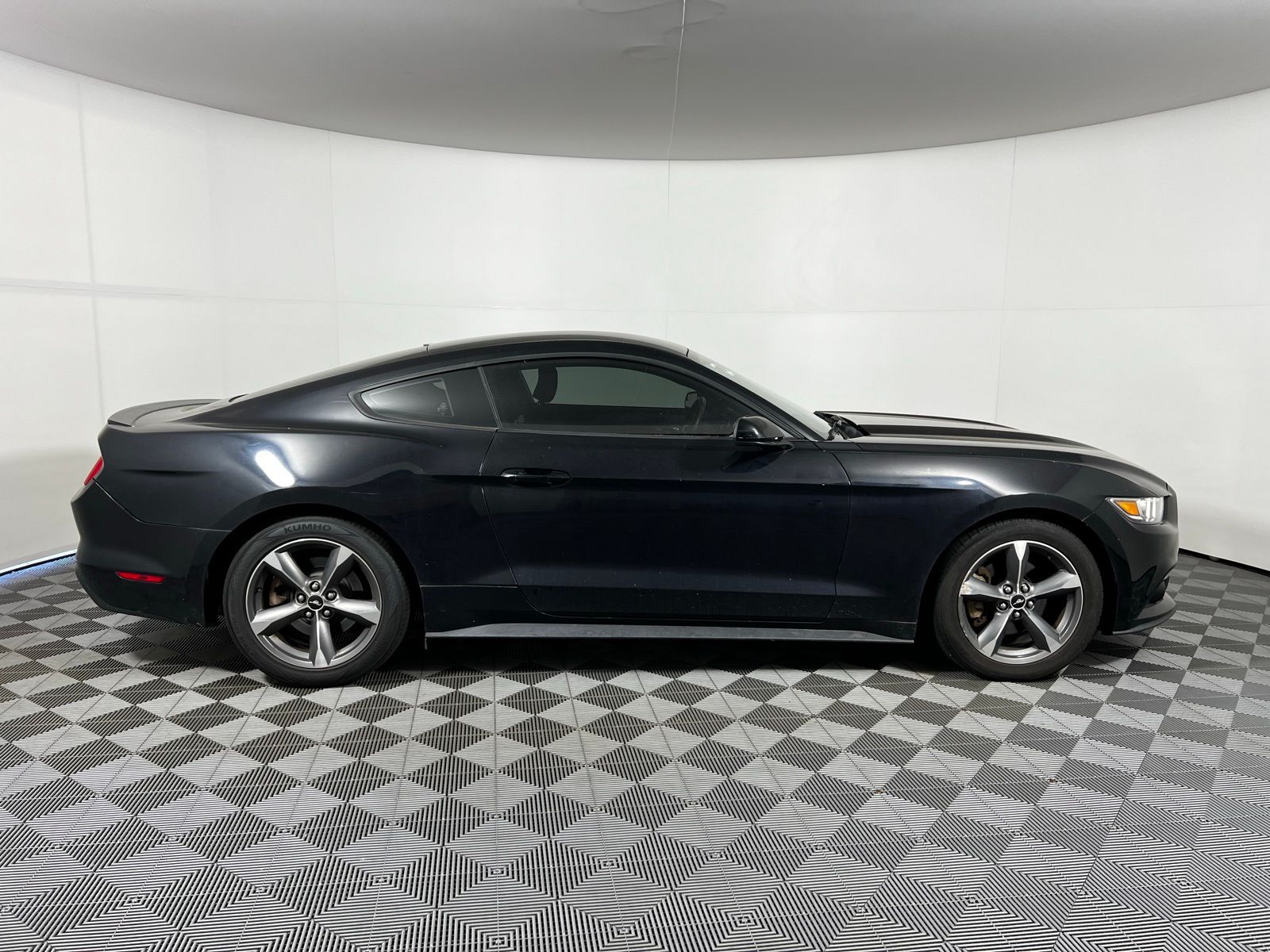 Thumbnail: 2016 Ford Mustang - 4