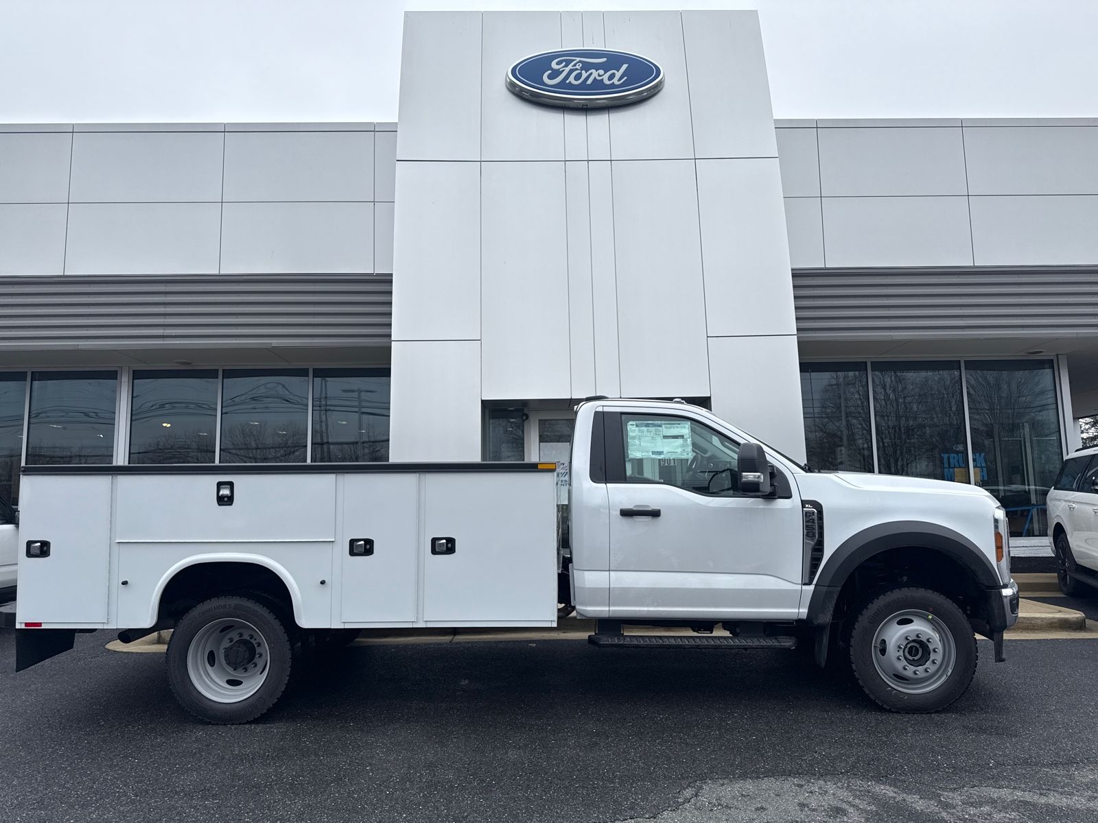 2026 Ford F-450 XL 4x4 Regular Cab 169-In DRW's photo