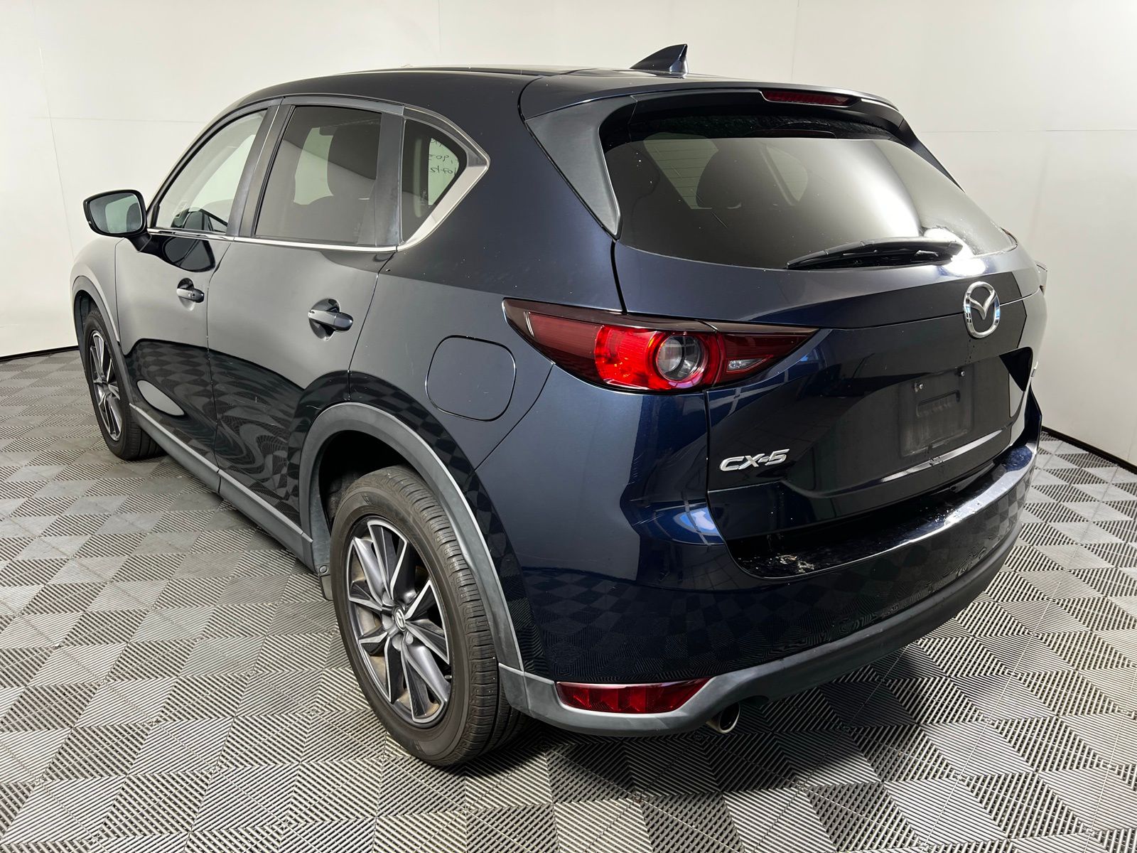 Thumbnail: 2018 Mazda CX-5 - 6