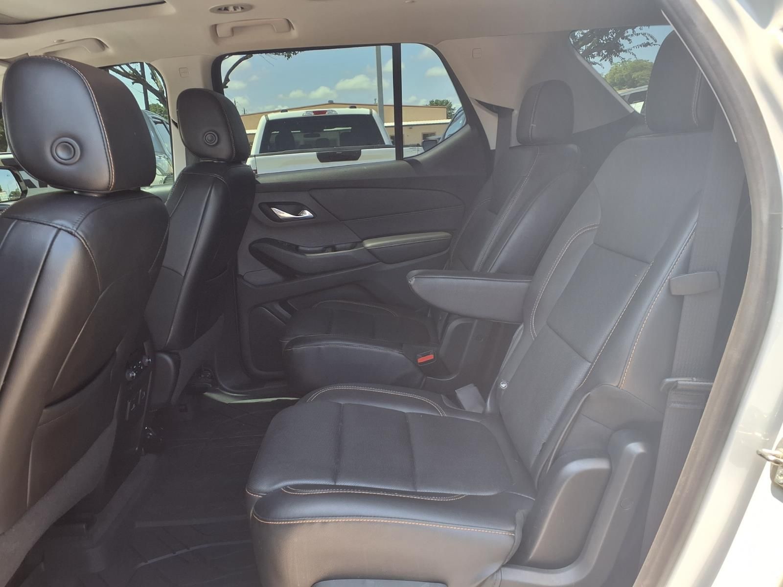 2019 Chevrolet Traverse Premier White at Community Honda