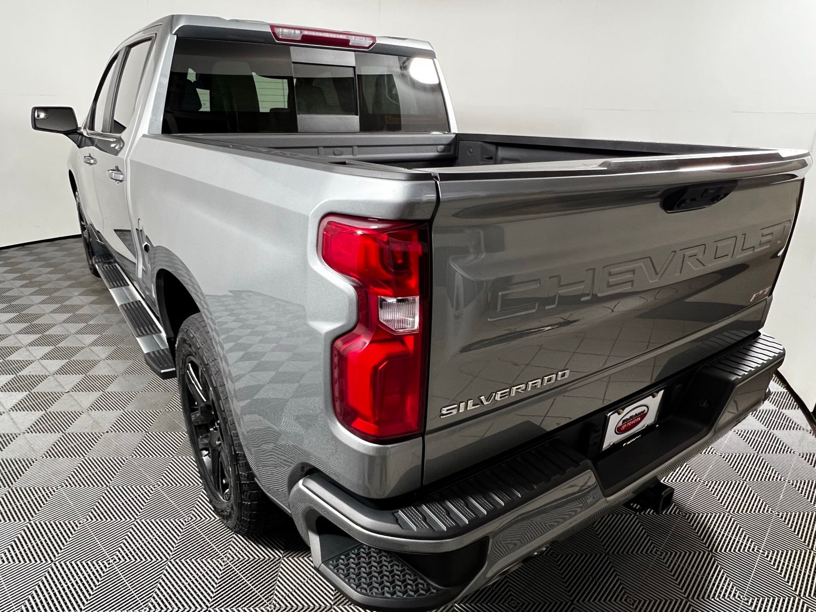 Thumbnail: 2023 Chevrolet Silverado 1500 - 7