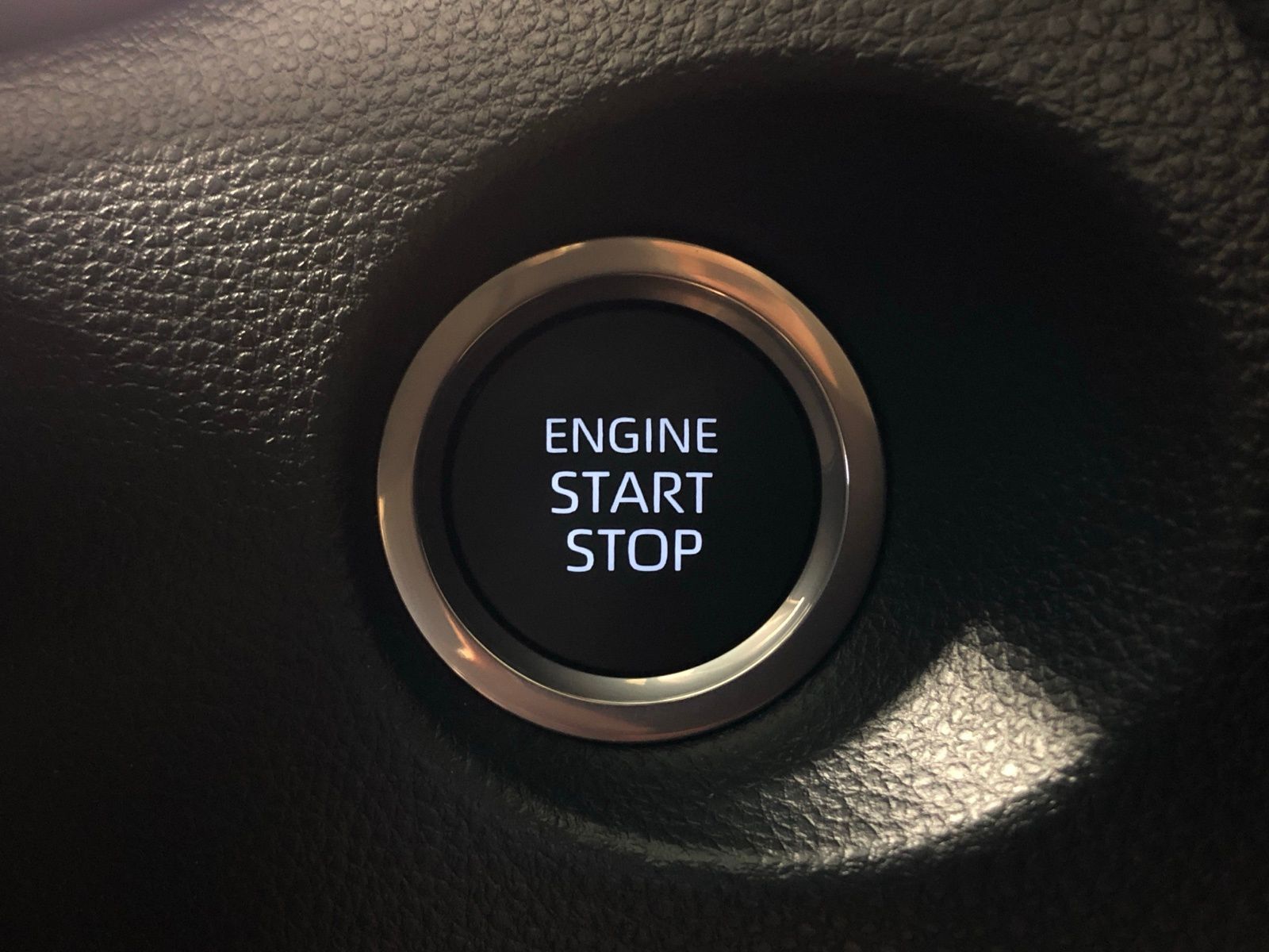 2025 Toyota Corolla Cross XLE 17