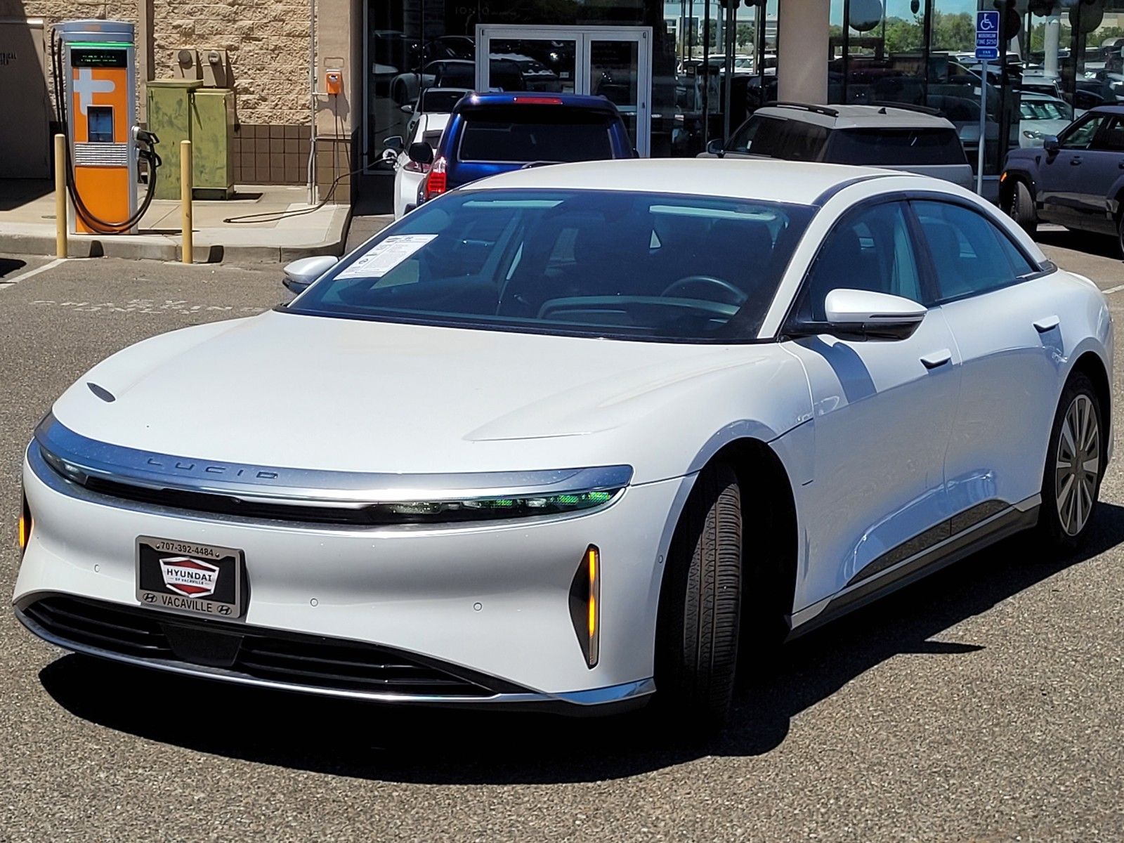 2025 Lucid Air Touring - Photo 16