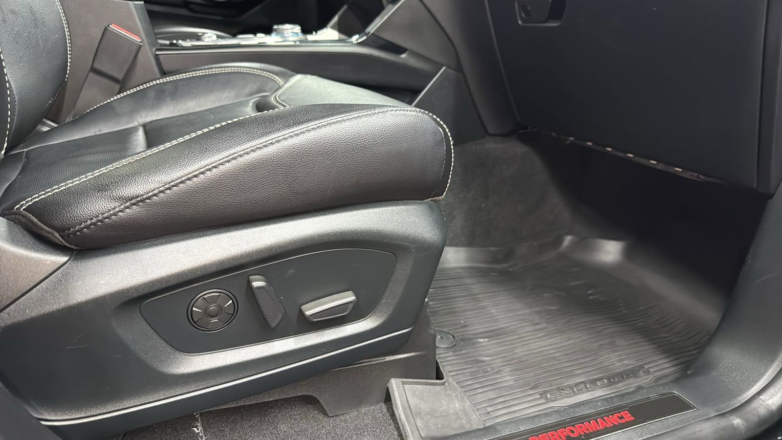 Used Car 2021 Ford Explorer  St For Sale Under $35,000 In Austin, Texas