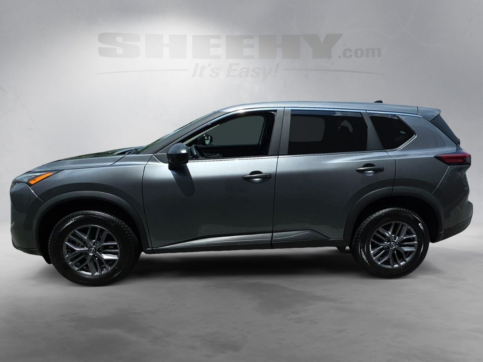 Used 2024 Gray Nissan S image 16