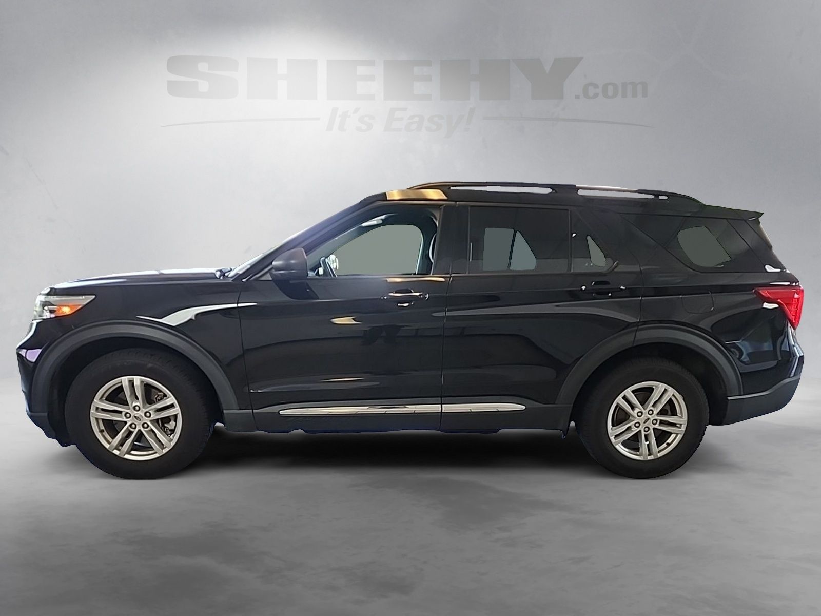 Certified Used 2021 Agate Black Metallic Ford XLT image 15