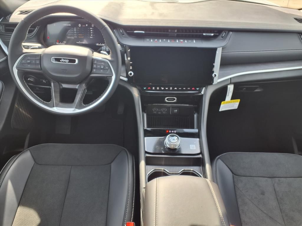 2026 Jeep Grand Cherokee Altitude - 6