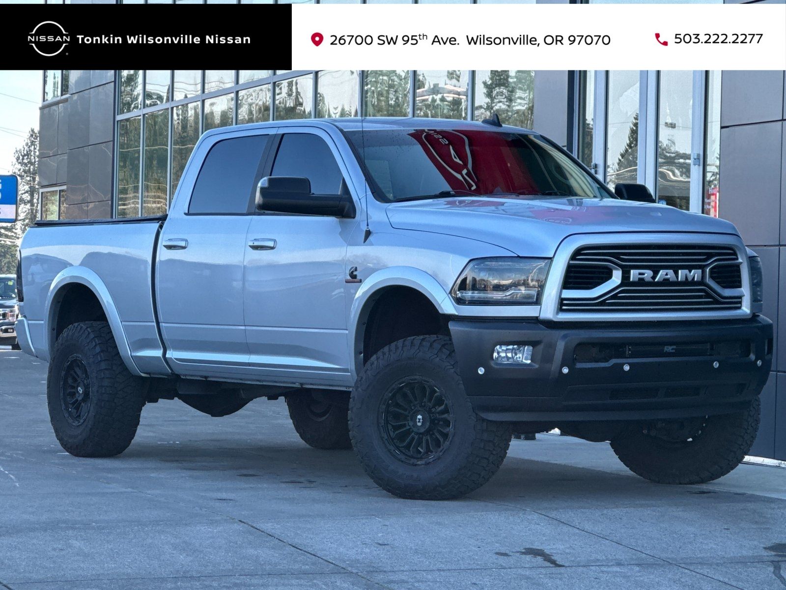 Bright Silver Clearcoat Metallic 2018 RAM 2500 Pickup Truck Four-Wheel Drive 6-Speed Automatic