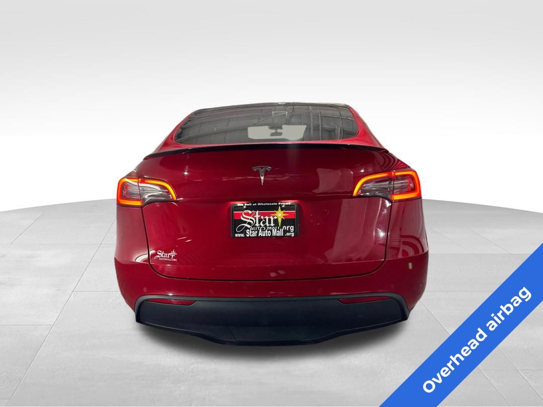 View vehicle photo 6