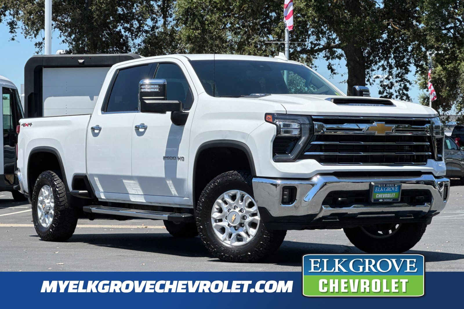 Summit White 2024 Chevrolet Silverado 2500HD Pickup Truck Four-Wheel Drive Automatic