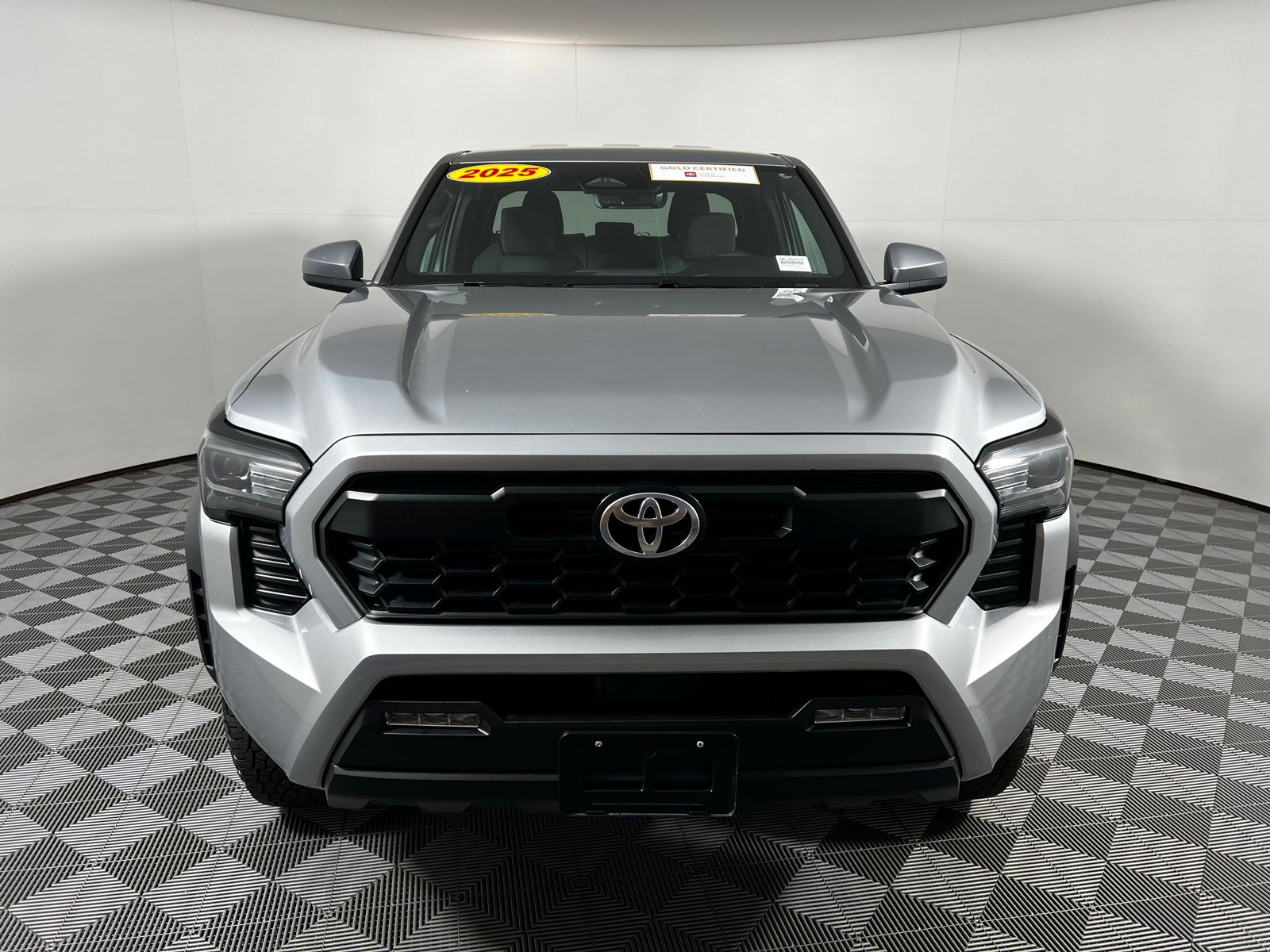 Thumbnail: 2025 Toyota Tacoma - 2